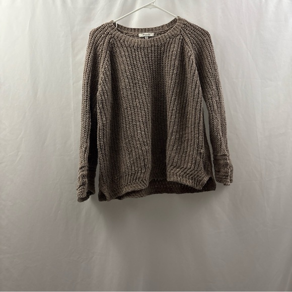 Madewell Sweaters - Madewell Sweater Womens Size Medium Cable Knit Cropped Crewneck Taupe